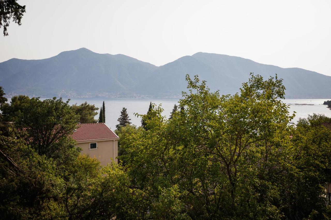 Apartmani Peko Cattaro Esterno foto