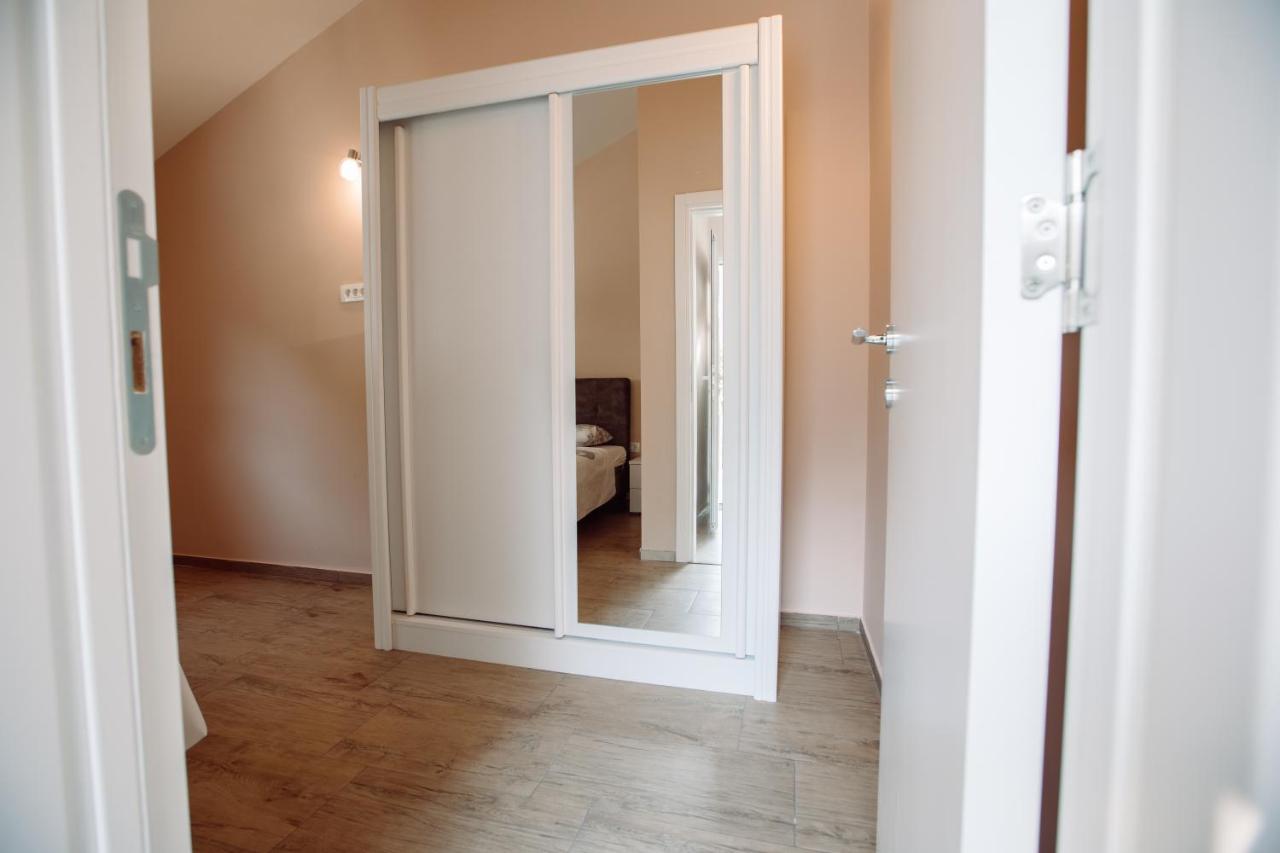 Apartmani Peko Cattaro Esterno foto