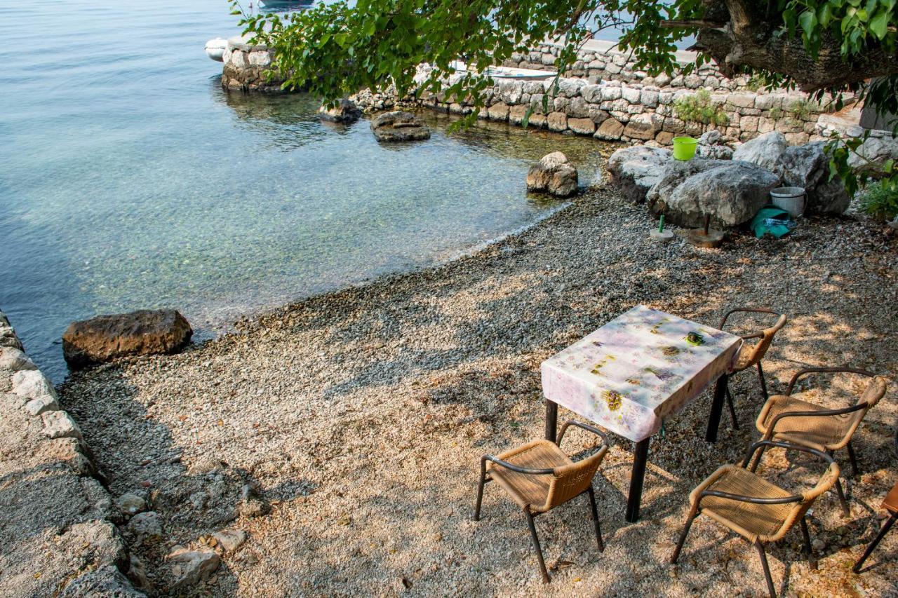 Apartmani Peko Cattaro Esterno foto