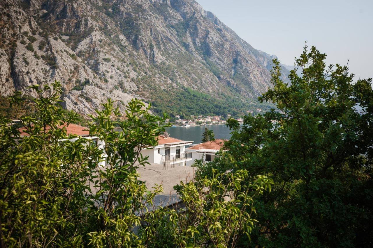 Apartmani Peko Cattaro Esterno foto